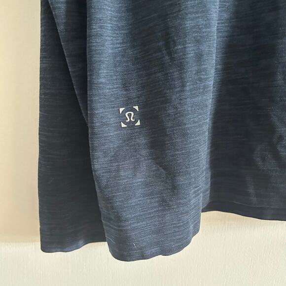 Lululemon Metal Vent Tech 1/2 Zip II – XXL – Mineral Blue / Nautical Navy – EUC - Picture 10 of 11